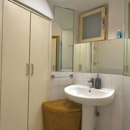 Bilocale Accogliente In Centro Orsola